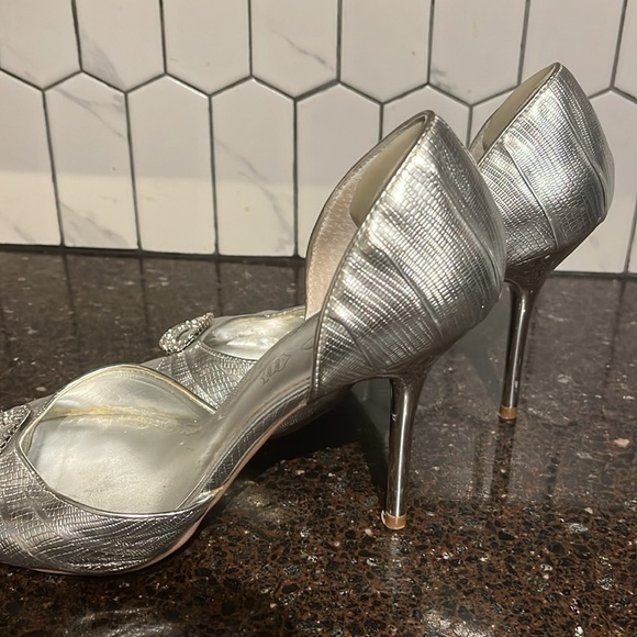 Aldo Silver High Heels Leather Open Toe Stilettos W/ Rhinestones Women's Sz 8 - Picture 5 of 9